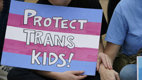 FILE PHOTO: Protesters demonstrate against a bill seeking to ban child sex changes in Jackson, Mississippi, February 15, 2023