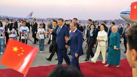 Egyptian President Abdel Fattah el-Sisi welcomes Chinese President Xi Jinping in Cairo, Egypt, on September 1, 2026