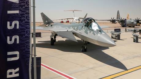 The Russian fifth‑generation multifunctional fighter Su‑57E at El Alamein International Airshow 2026 in Egypt.