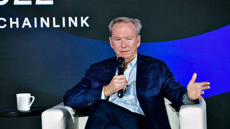 Former CEO & chairman of Google Eric Schmidt speaks at Chainlink's SmartCon 2022 Web3 Conference on September 28, 2022, New York City.