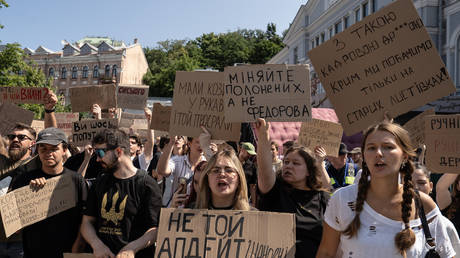 Ukrainians protest the firing of Defense Minister Mikhail Fedorov in Kiev, July 16, 2026.