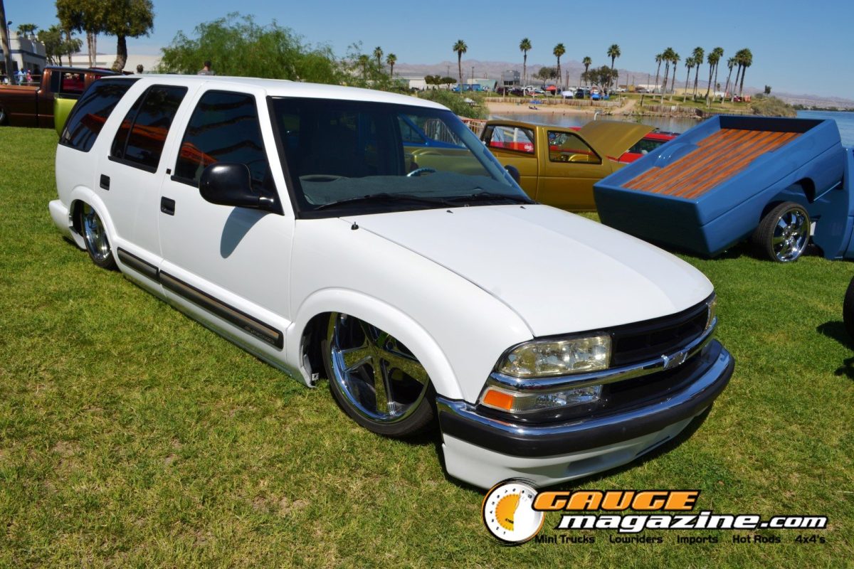 forbidden-fantasy-show-n-shine-2026-014-white-chevrolet-blazer-lowered