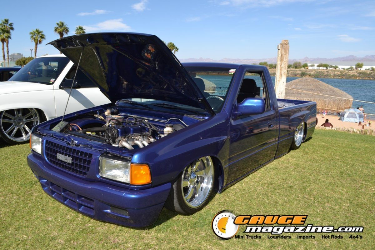 forbidden-fantasy-show-n-shine-2026-069-blue-isuzu-pup-rengine-bay-slammed