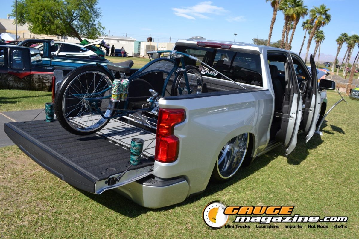 forbidden-fantasy-show-n-shine-2026-053-silver-chevrolet-silverado-bicycle-display