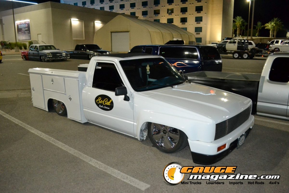 forbidden-fantasy-show-n-shine-2026-126-white-custom-minitruck-utility-bed-slammed-night