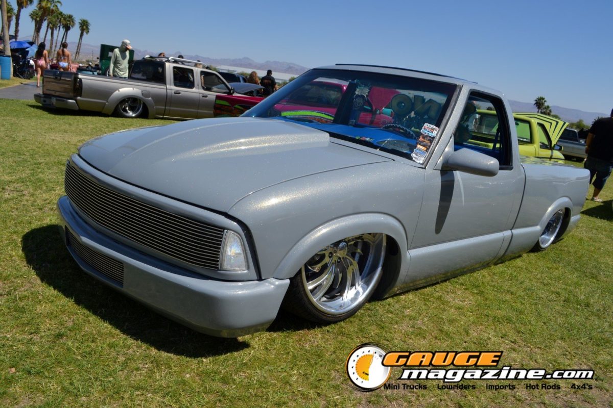 forbidden-fantasy-show-n-shine-2026-044-gray-chevrolet-s10-slammed