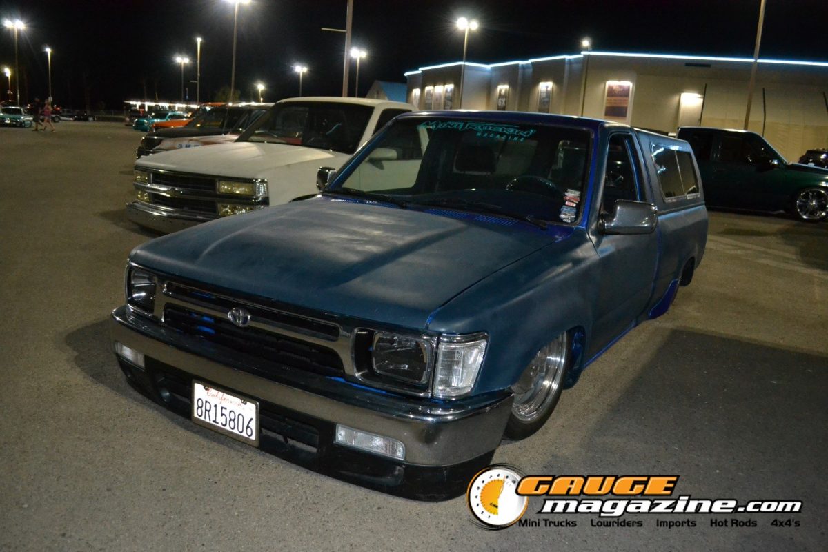 forbidden-fantasy-show-n-shine-2026-123-blue-toyota-pickup-slammed-night