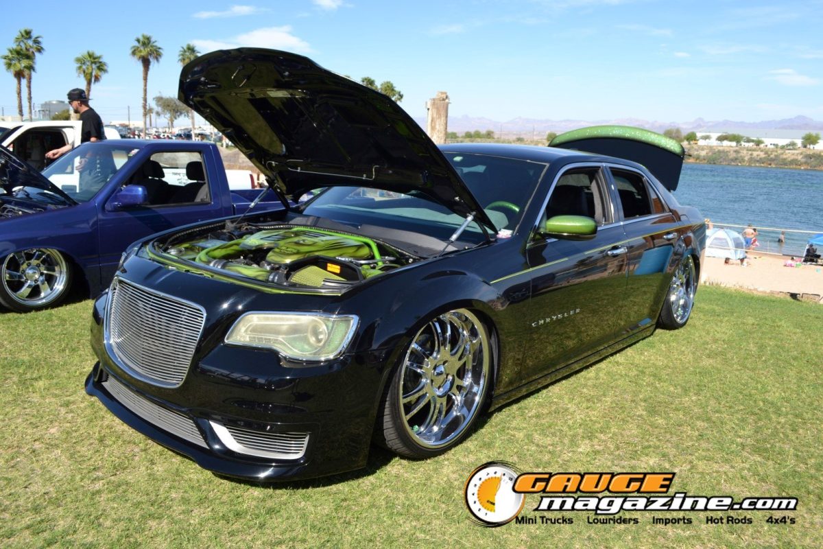 forbidden-fantasy-show-n-shine-2026-068-black-chrysler-300-engine-bay-lowered