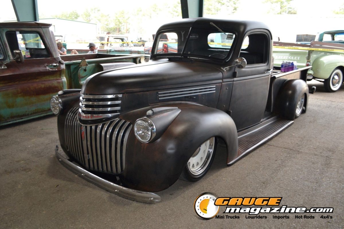 lone-star-throwdown-2026-black-1940s-chevrolet-custom-pickup-2