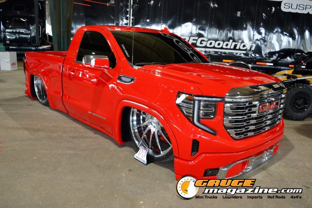 lone-star-throwdown-2026-red-custom-gmc-sierra