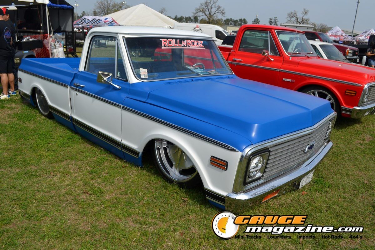 lone-star-throwdown-2026-blue-white-lowered-classic-chevrolet-c10