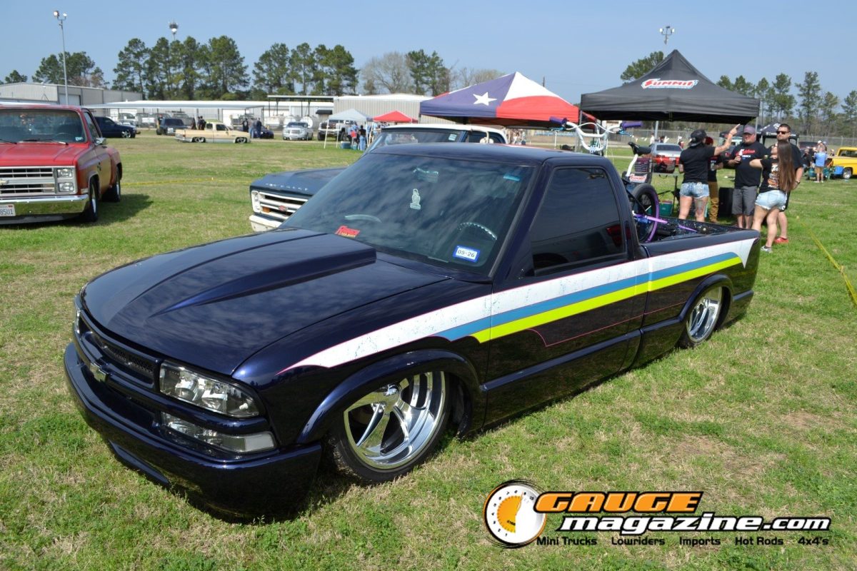 lone-star-throwdown-2026-black-custom-chevrolet-silverado