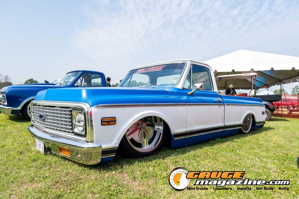 lone-star-throwdown-2026-blue-white-lowered-classic-chevrolet-c10-2