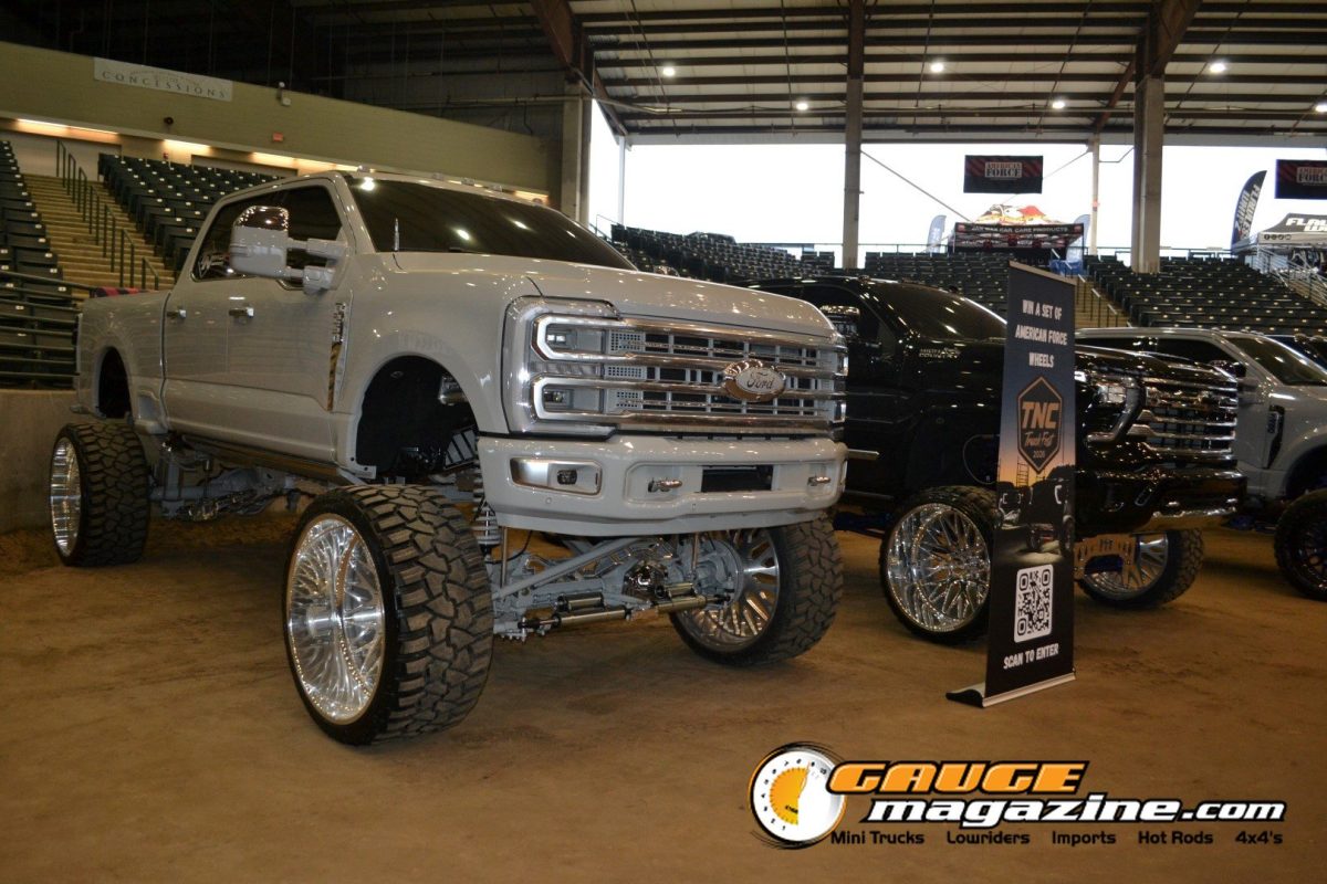 lone-star-throwdown-2026-lifted-truck-indoor-display