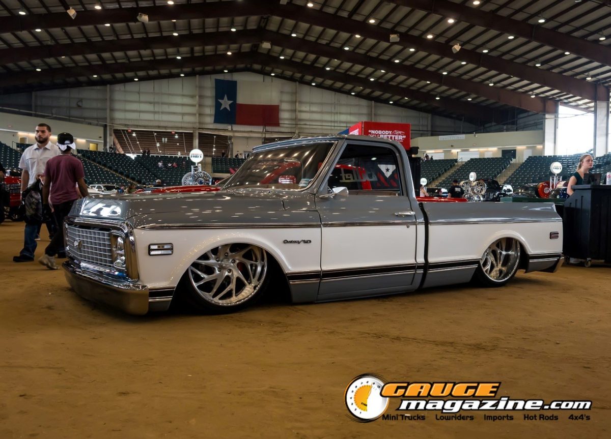 lone-star-throwdown-2026-silver-lowered-classic-chevrolet-c10-indoor