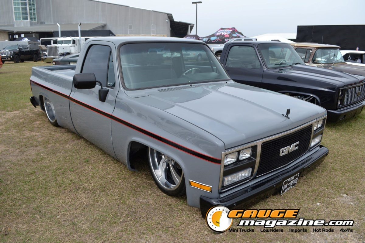 lone-star-throwdown-2026-silver-lowered-gmc-squarebody-pickup