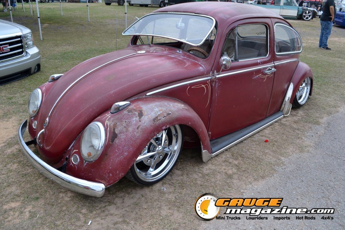 lone-star-throwdown-2026-burgundy-lowered-volkswagen-beetle