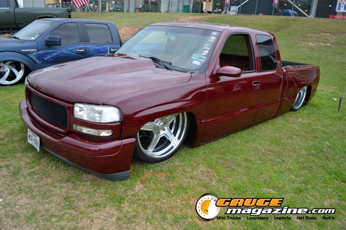 lone-star-throwdown-2026-burgundy-lowered-chevrolet-silverado