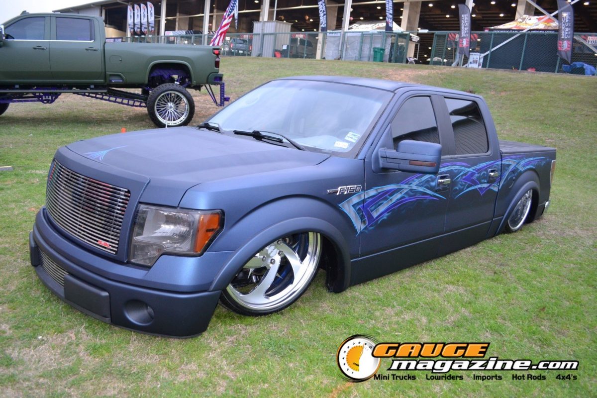 lone-star-throwdown-2026-blue-lowered-ford-f150