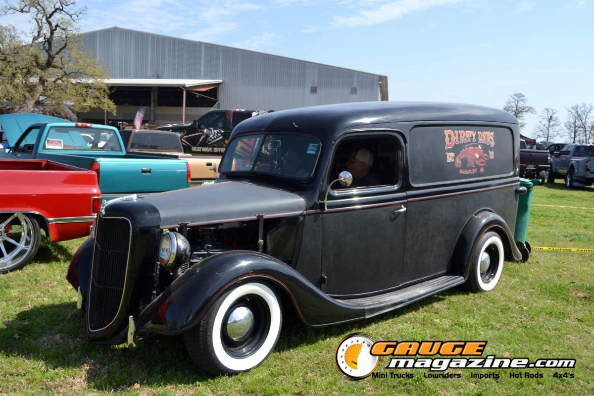 lone-star-throwdown-2026-black-traditional-custom-panel-truck
