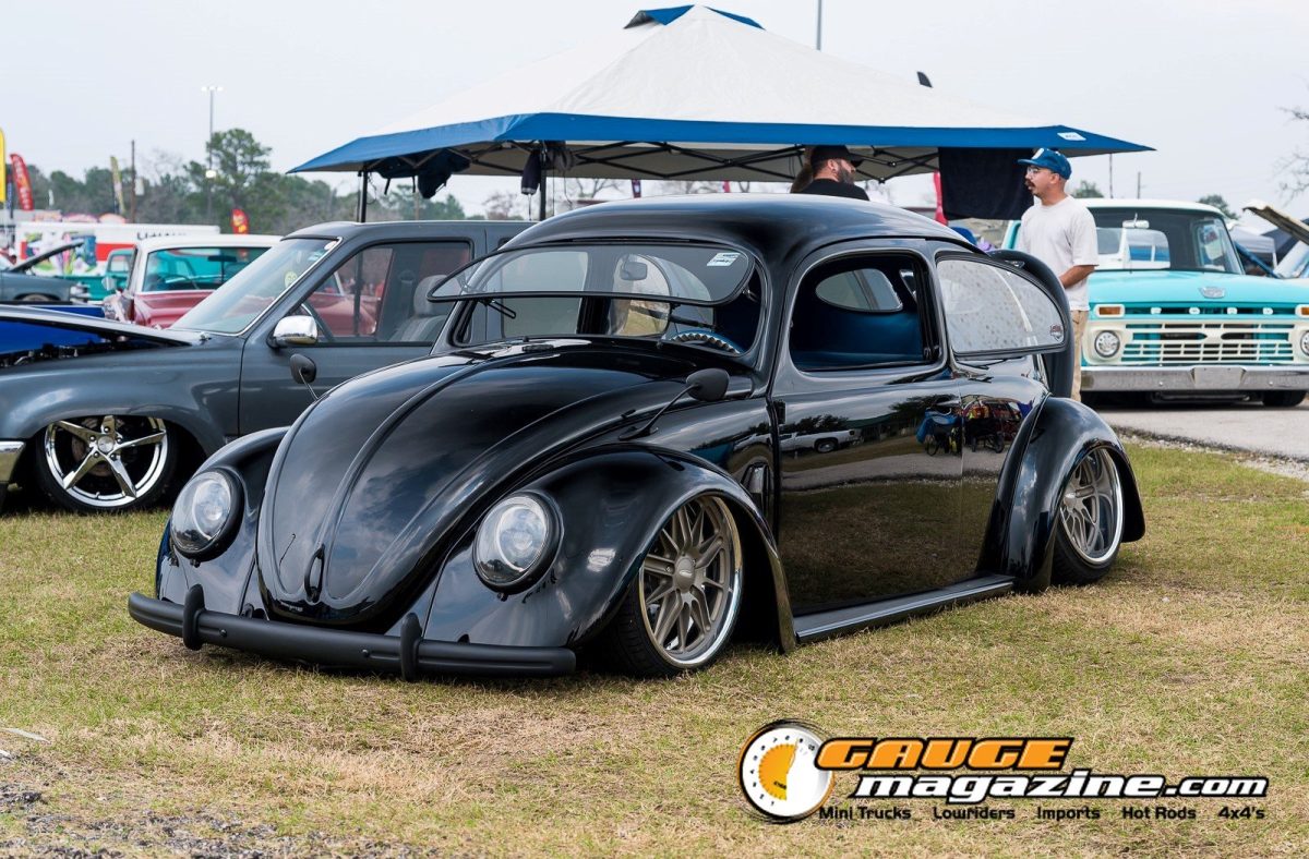 lone-star-throwdown-2026-black-lowered-volkswagen-beetle