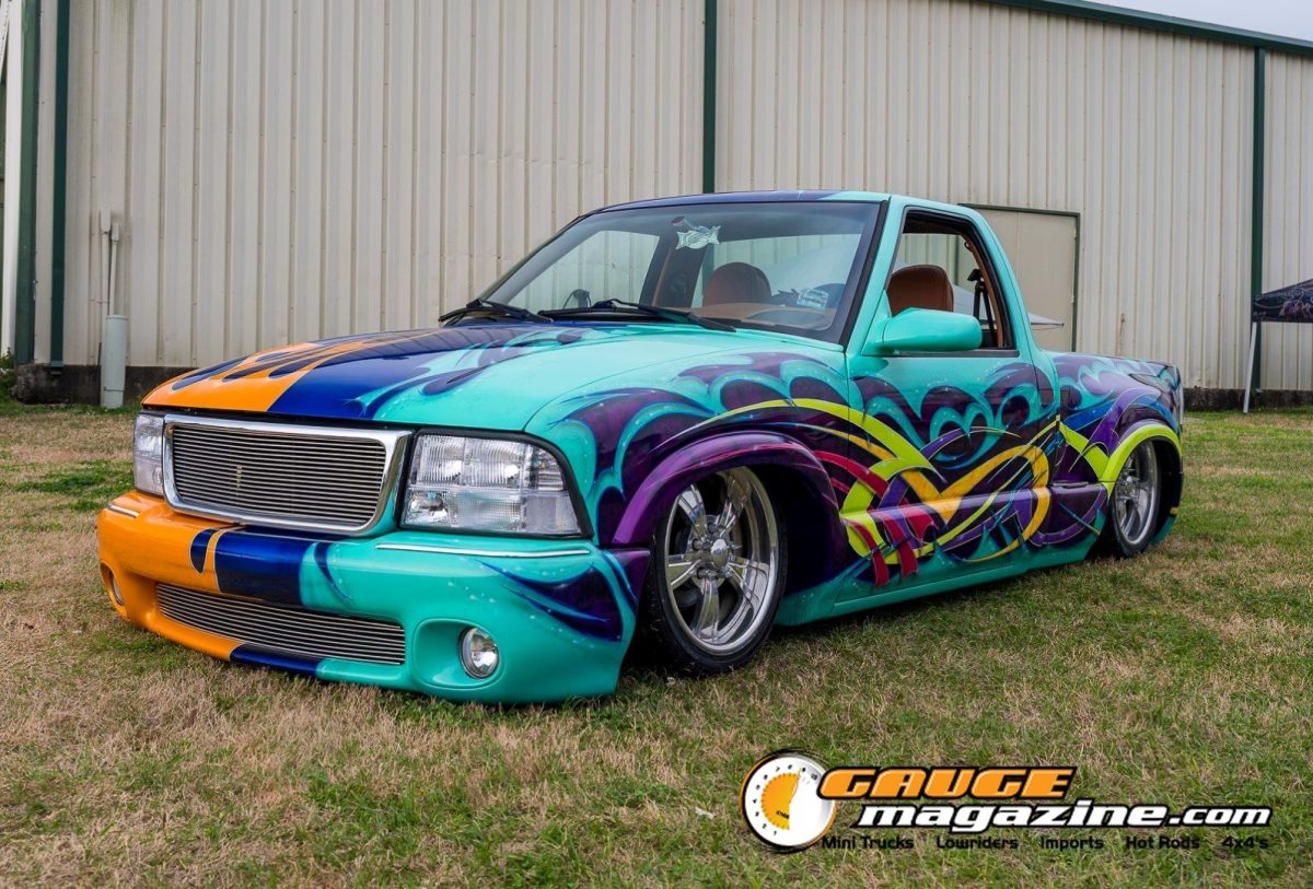 lone-star-throwdown-2026-teal-purple-graphic-custom-mini-truck