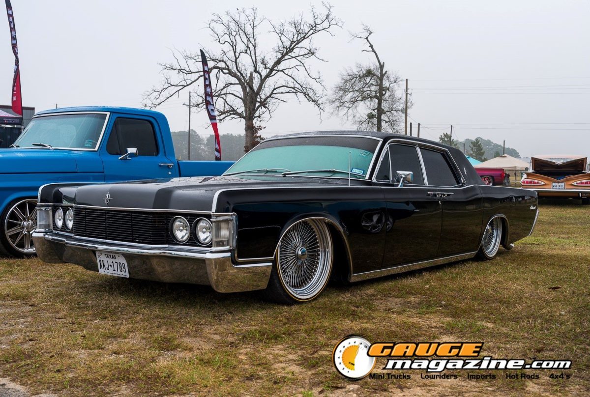 lone-star-throwdown-2026-black-classic-lincoln-continental