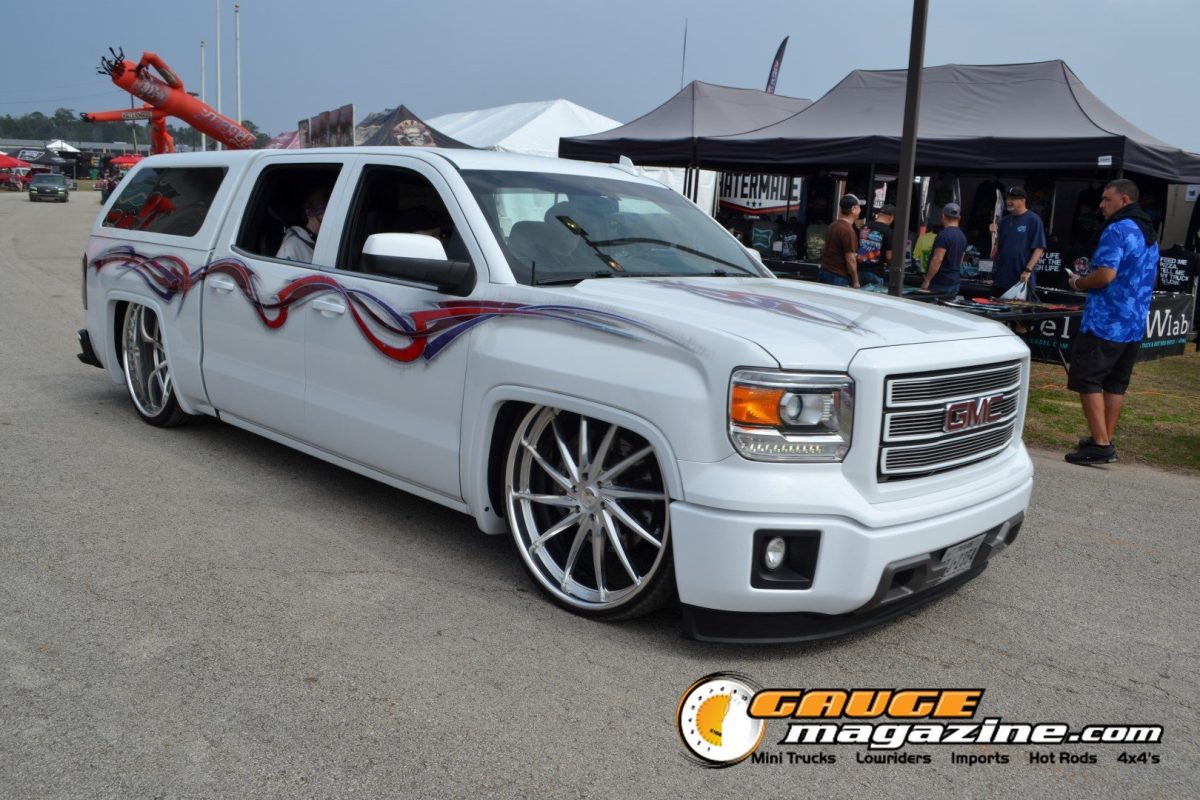 lone-star-throwdown-2026-white-flame-custom-gmc-sierra