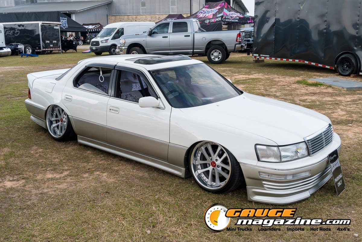 lone-star-throwdown-2026-white-lowered-custom-coupe