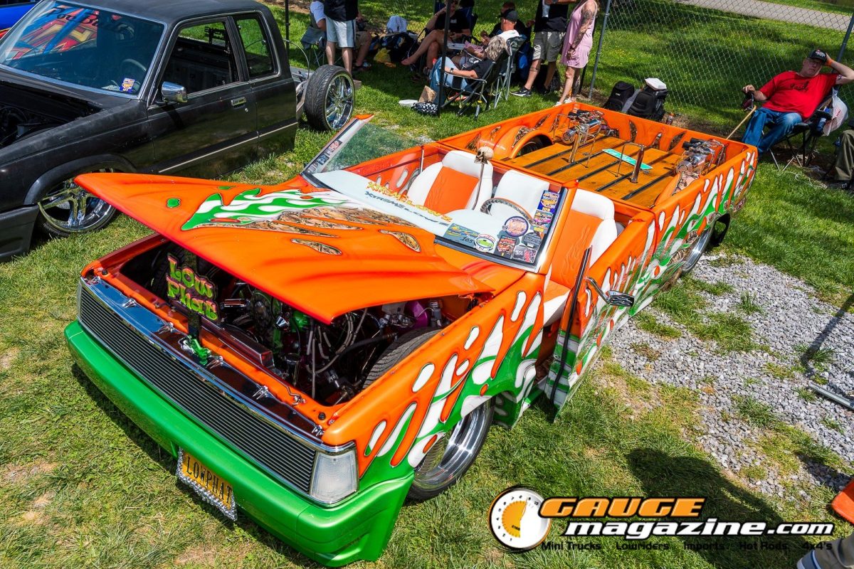 mini-nats-2026-140-toyota-pickup-graphic-engine-bay
