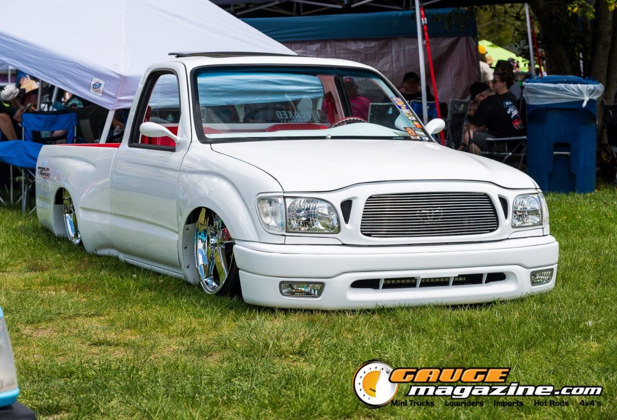 mini-nats-2026-116-toyota-tacoma-slammed-show-truck