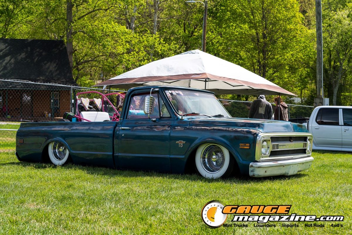 mini-nats-2026-182-chevrolet-c10-slammed-show-truck