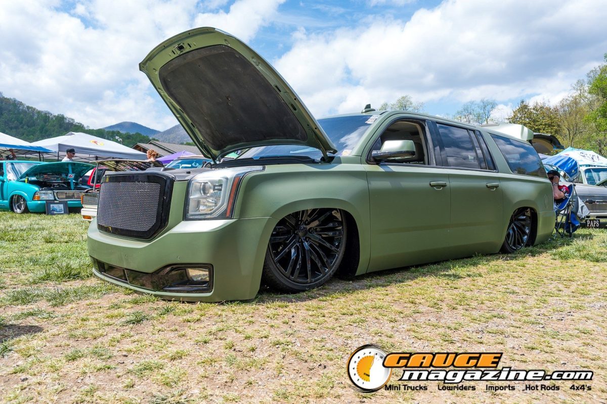mini-nats-2026-135-gmc-yukon-slammed-custom