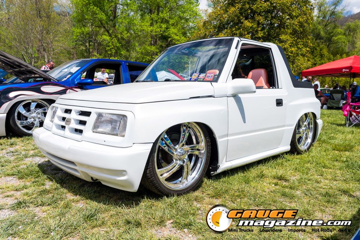 mini-nats-2026-112-suzuki-sidekick-slammed-custom