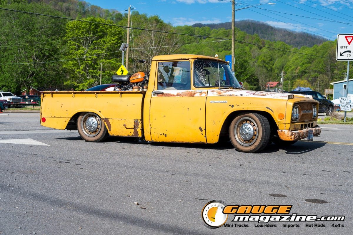 mini-nats-2026-049-datsun-pickup-patina-slammed