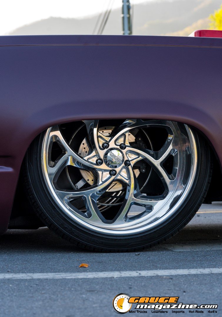 mini-nats-2026-006-custom-wheel-air-suspension-detail