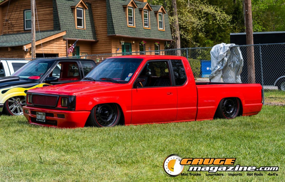 mini-nats-2026-176-isuzu-pickup-slammed-show-truck