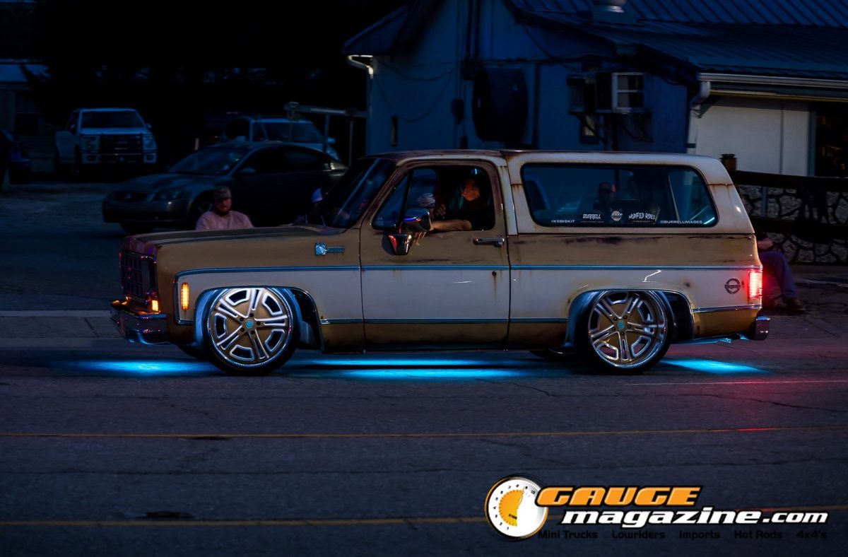 mini-nats-2026-149-chevrolet-s10-pickup-camper-shell-night