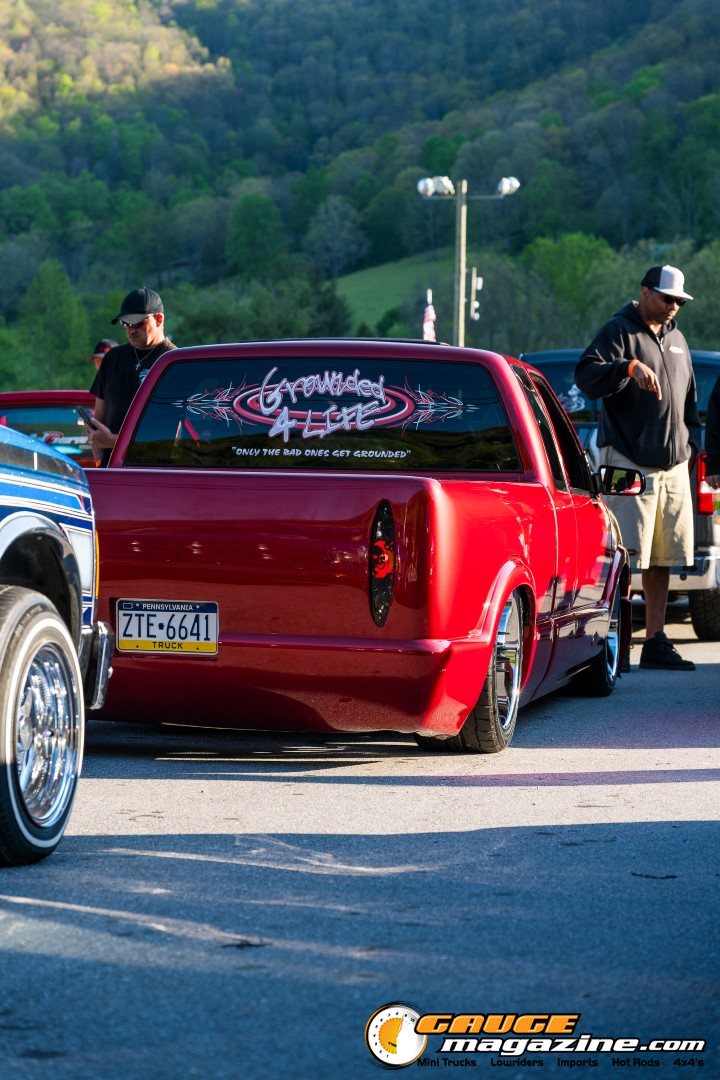 mini-nats-2026-013-chevrolet-s10-slammed-minitruck