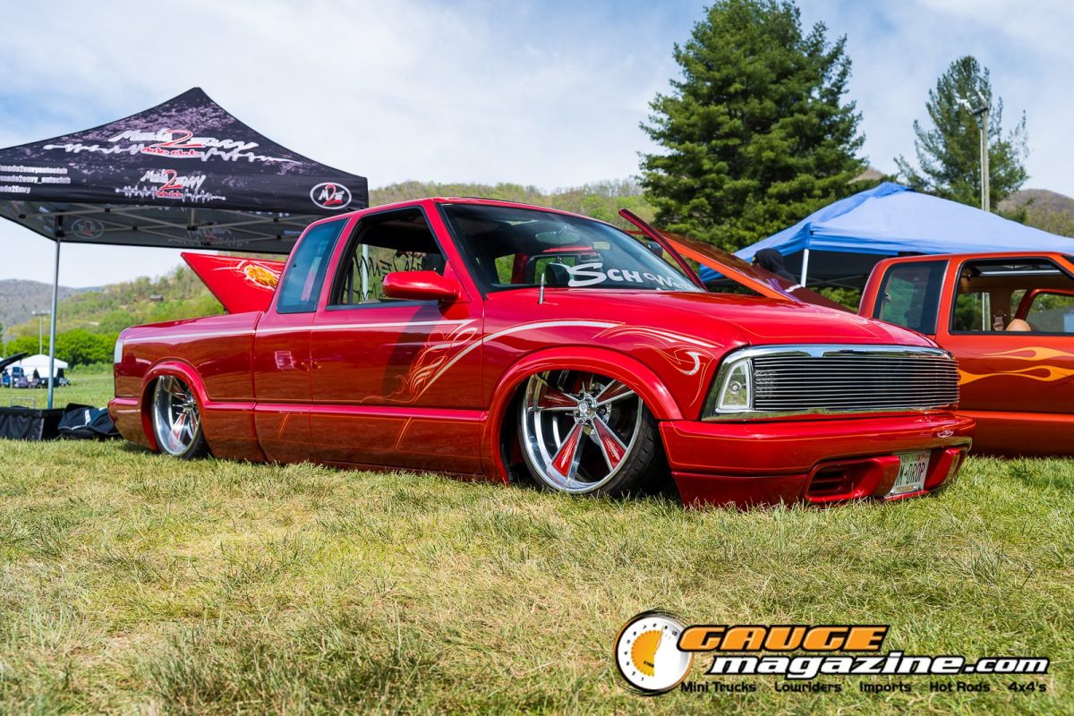 mini-nats-2026-184-chevrolet-s10-slammed-show-truck