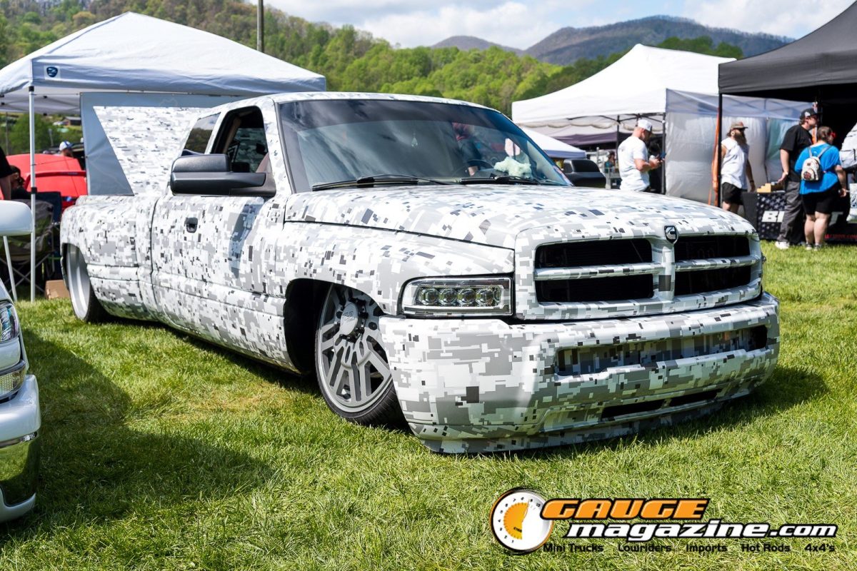 mini-nats-2026-075-dodge-ram-slammed-custom-truck