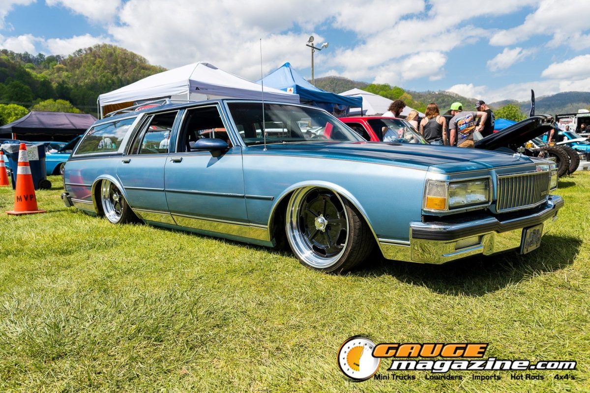 mini-nats-2026-082-chevrolet-caprice-wagon-slammed-custom
