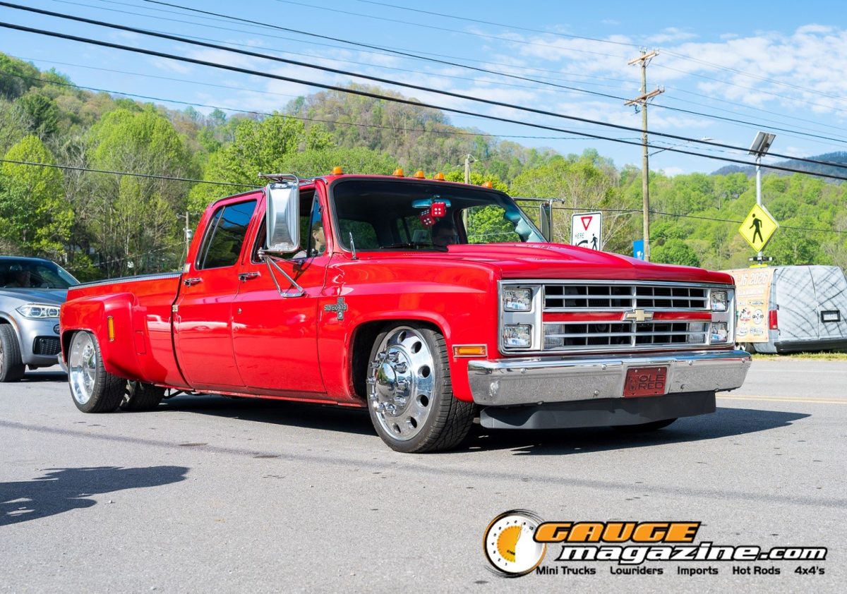 mini-nats-2026-041-chevrolet-c10-slammed-pickup