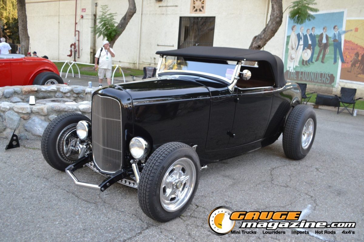 gnrs-2026-252-1932-ford-black-hot-rod-roadster-front