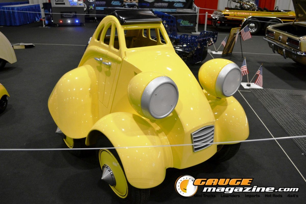 gnrs-2026-114-custom-yellow-microcar-display