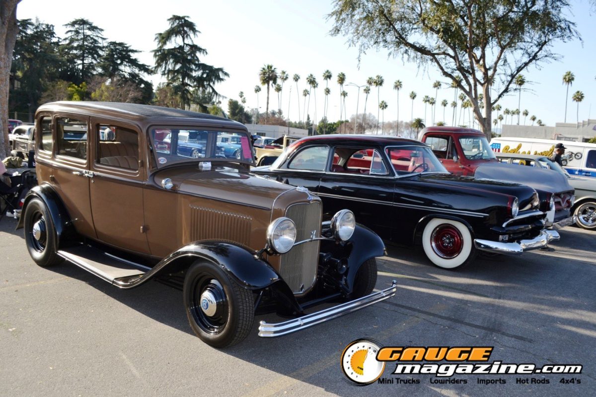 gnrs-2026-240-1930s-ford-custom-sedan-front