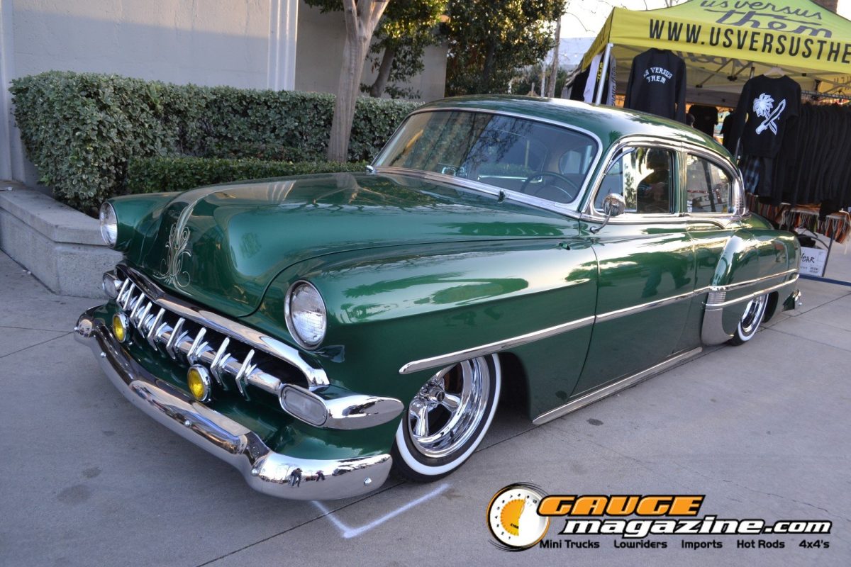 gnrs-2026-273-1954-chevrolet-custom-sedan-front