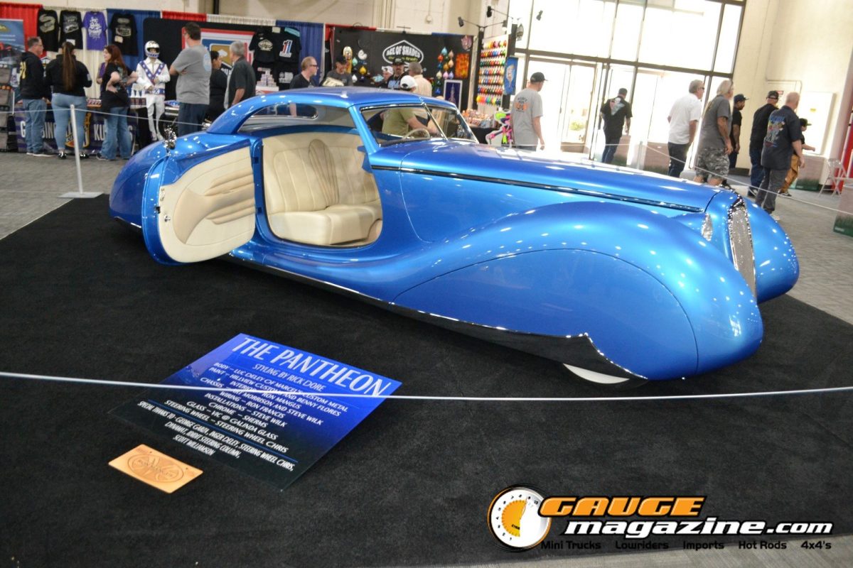 gnrs-2026-300-custom-blue-streamliner-show-car-side