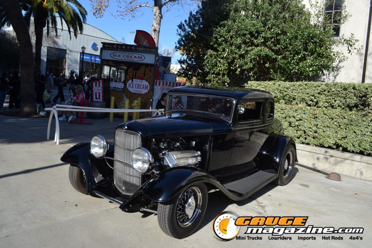 gnrs-2026-360-1932-ford-black-hot-rod-coupe-front