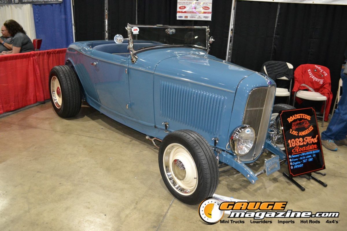 gnrs-2026-332-1932-ford-blue-hot-rod-roadster-side